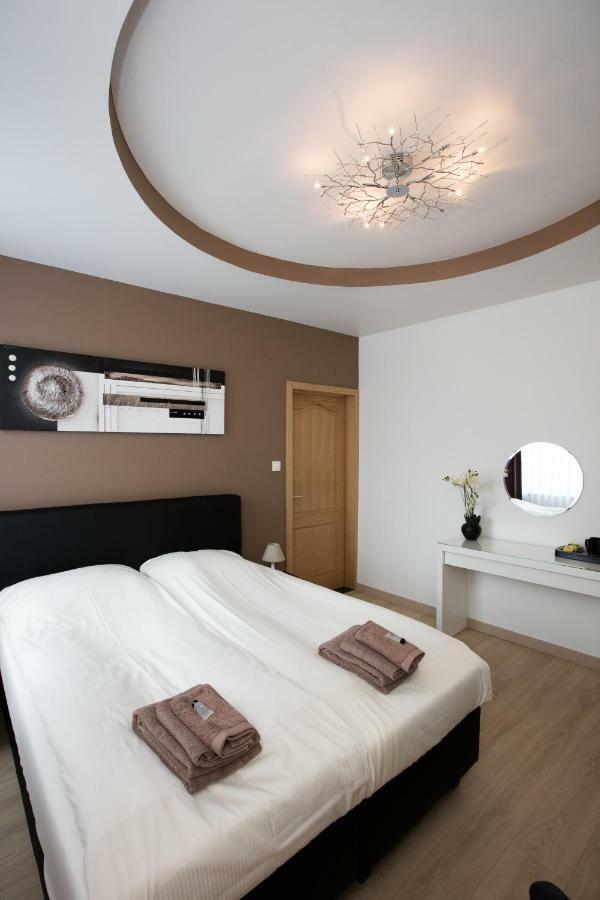 Elysian Bed and Breakfast Ieper Exteriör bild